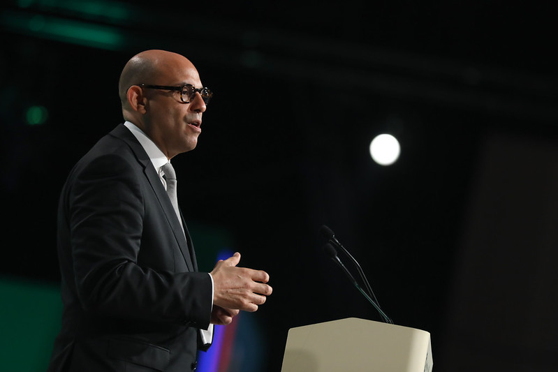 UN Climate Chief Urges EU to Lead on Emissions Targets Ahead of COP Summits