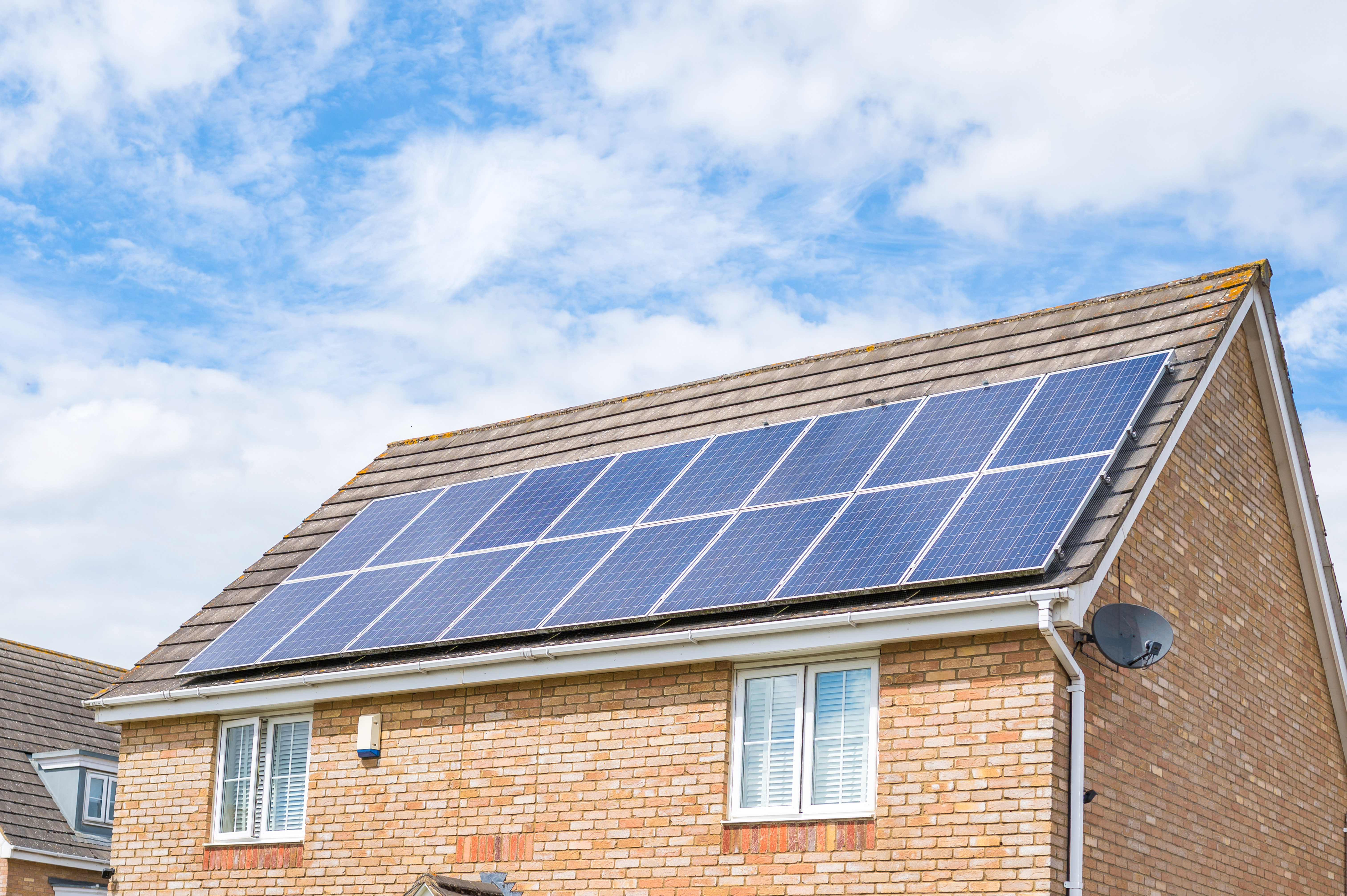 Heatwave delivers savings spike for UK homes fitted with solar