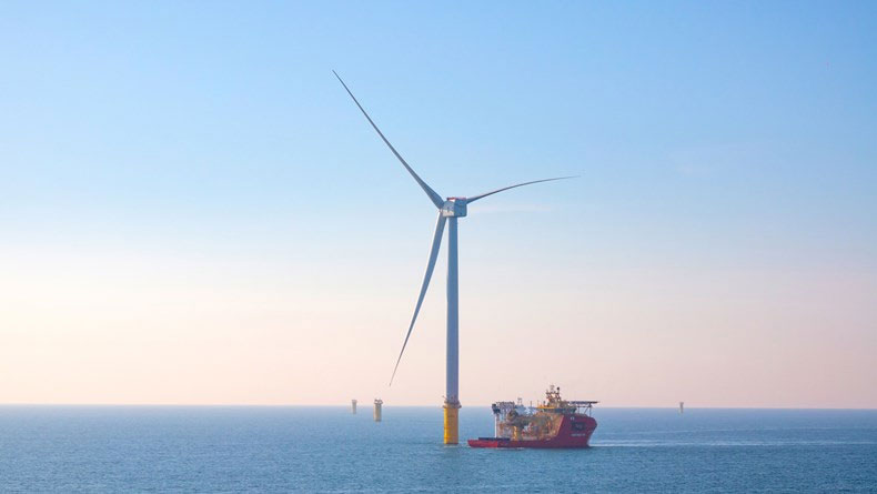 World's largest offshore wind farm delivers first power - Vimarsana News