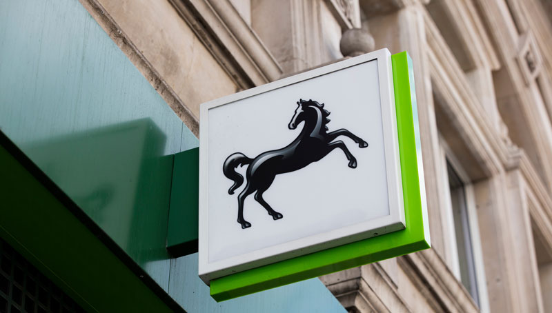 Lloyds Banking Group Commits to 90% Reduction in Carbon Emissions by 2030 - Vimarsana News