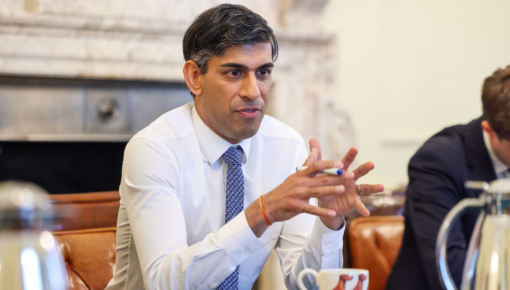 The Debate Over UK's Low-Carbon Transition Policies: Will They Change? - Vimarsana News