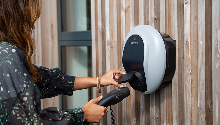 Redrow Partners with Pod Point to Provide EV Charging Infrastructure - Vimarsana News