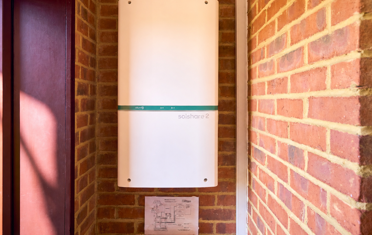 Eon installs shared solar, storage and flexibility system in social homes