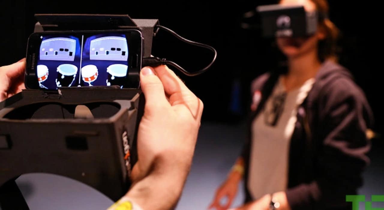 Traditional Vr Evolved Instruments Virtual musical instruments enable cheap, remote lessons - Springwise